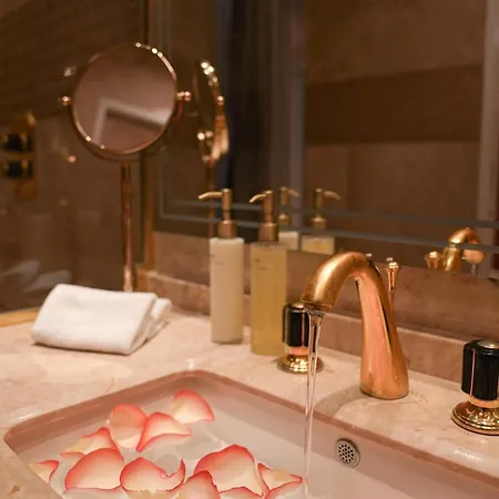 Paris j'Adore Hotel&Spa-3